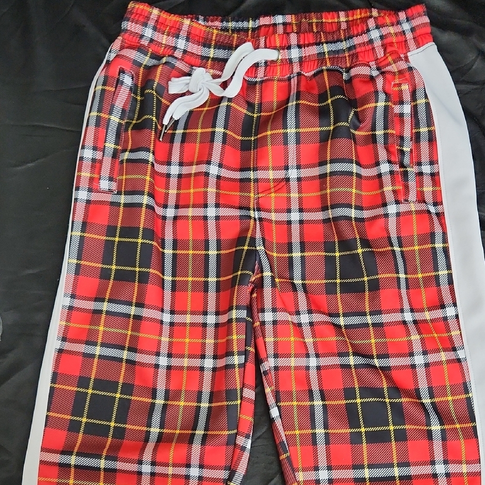 Plaid Screenshot Short
